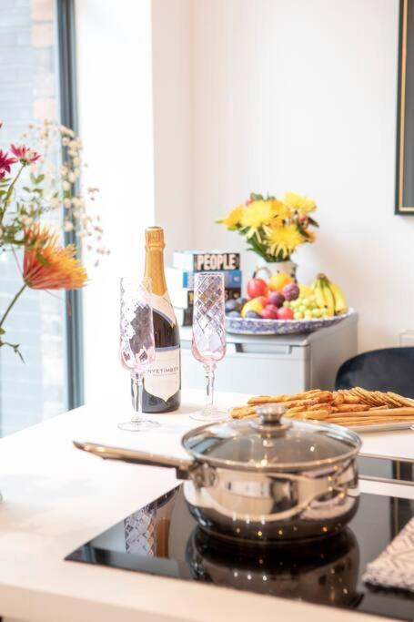 City Superhost: Luxury Deansgate Townhouse Manchester Exterior foto